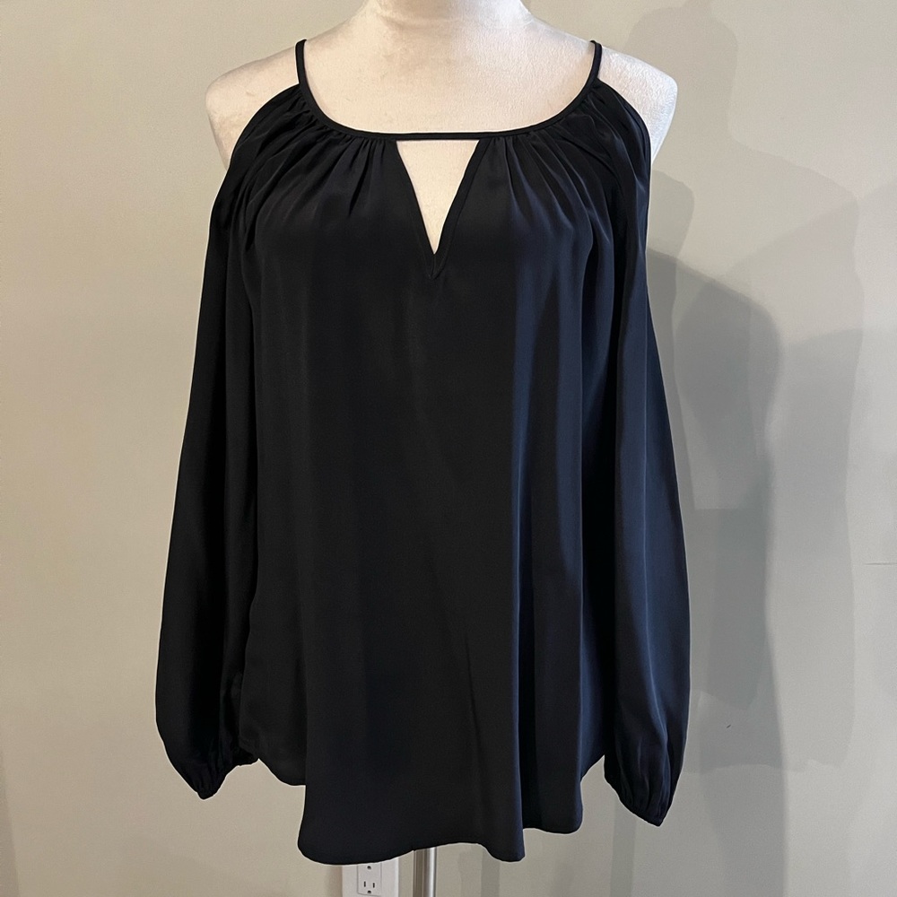 Fifteen Twenty xs black silk cold shoulder top